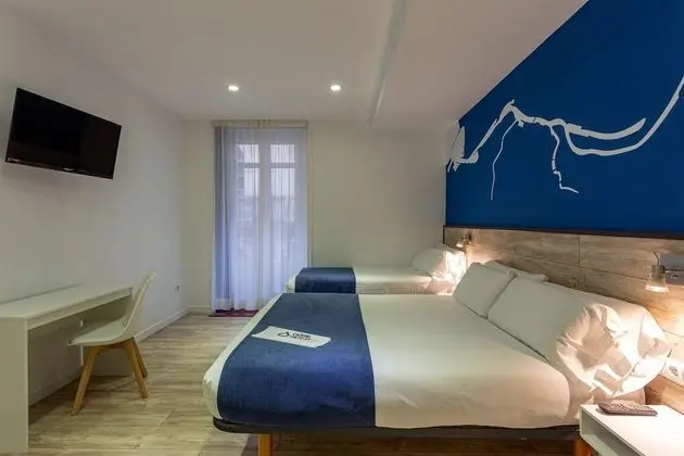 Üç Kişilik Oda, Balkon