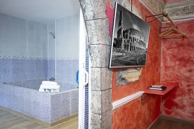 Luxury Süit, Sıcak Su Küveti