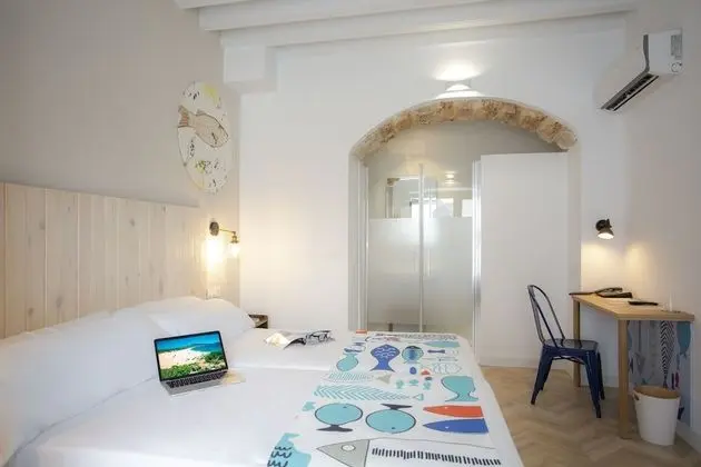 Tek Büyük Yataklı Oda, 2 Tek Kişilik Yatak