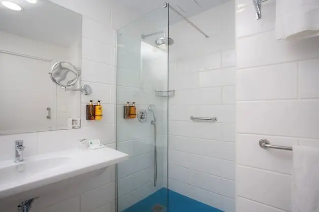 Economy Tek Büyük Yataklı Oda