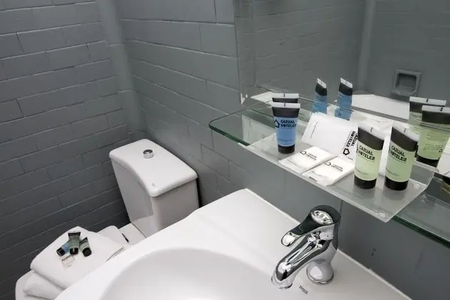 Büyük Yataklı Tek Kişilik Oda