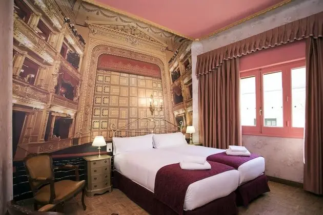 İki Ayrı Yataklı Oda