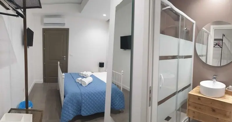 Standard Tek Büyük Yataklı Oda