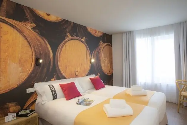 Tek Büyük Yataklı Oda, 2 Tek Kişilik Yatak