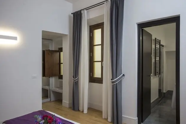 Tek Büyük Yataklı Oda (Palazzo D'Anghiari)