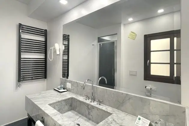 Tek Büyük Yataklı Oda (Palazzo D'Anghiari)