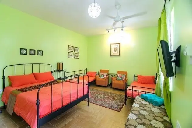 Dağ Evi (Family Garden)