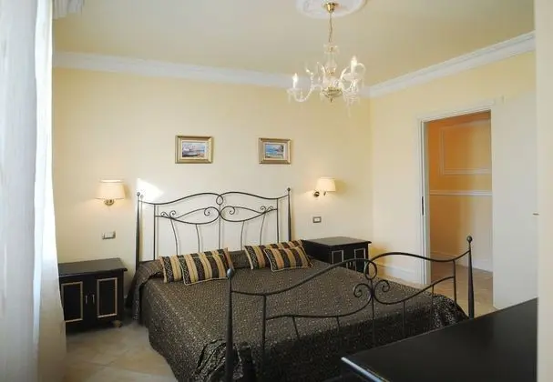 Deluxe Stüdyo Süit, 5 Yatak Odası, Engellilere Uygun, Havuz Manzaralı (Children up to 12 free)