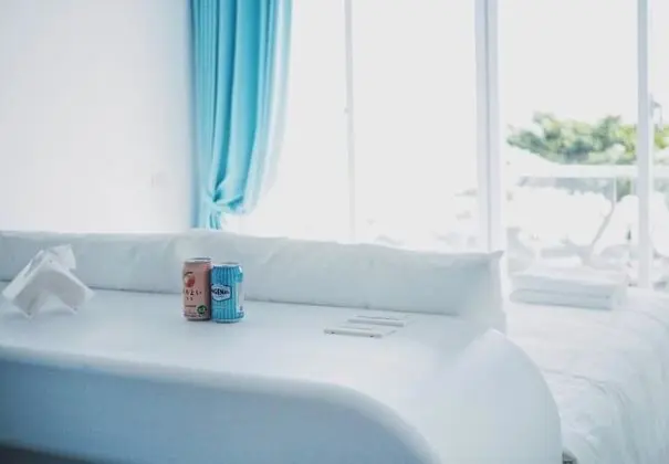 Deluxe Tek Büyük Yataklı Oda, Balkon, Okyanus Manzaralı