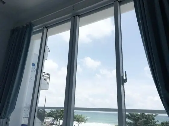 Deluxe Tek Büyük Yataklı Oda, Balkon, Okyanus Manzaralı