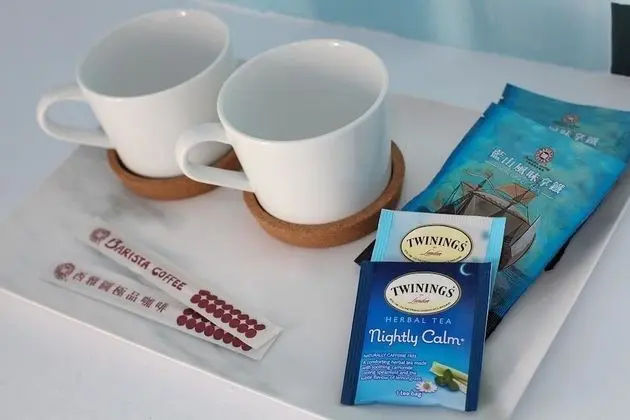 Deluxe Tek Büyük Yataklı Oda, Balkon, Okyanus Manzaralı