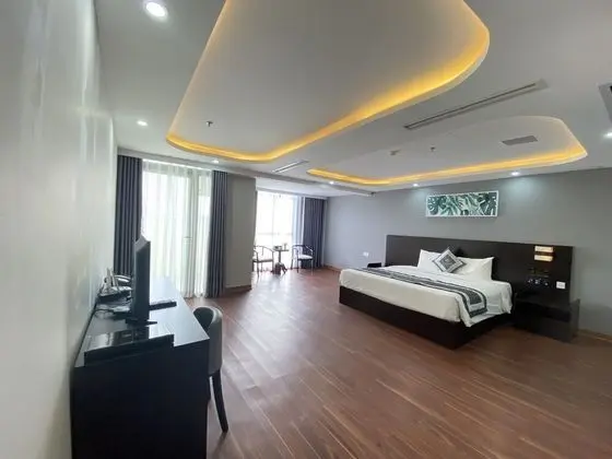 Deluxe Tek Büyük Yataklı Oda