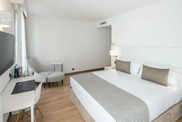 Superior Büyük Yataklı Tek Kişilik Oda