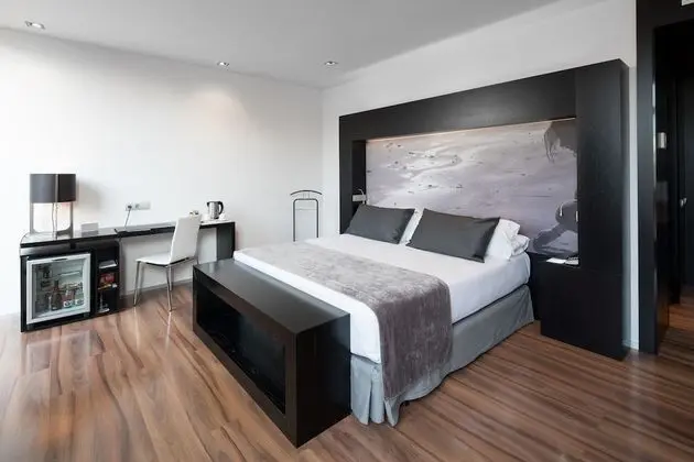 Deluxe Tek Büyük Yataklı Oda, Kişiye Özel Havuzlu (Terrace)