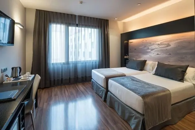 Tek Büyük veya İki Ayrı Yataklı Oda