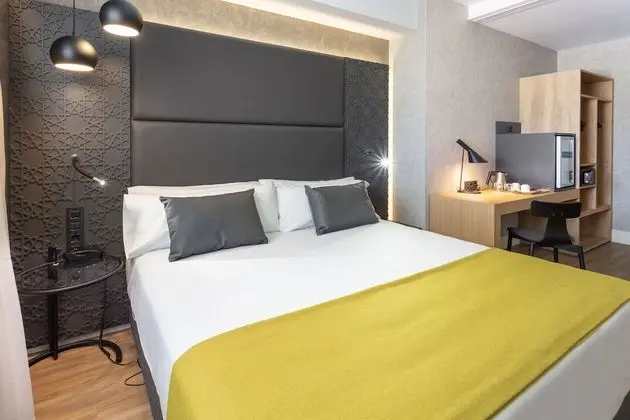 Premium Tek Büyük Yataklı Oda, Şehir Manzaralı