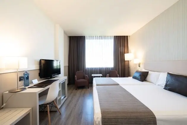 Premium Tek Büyük Yataklı Oda