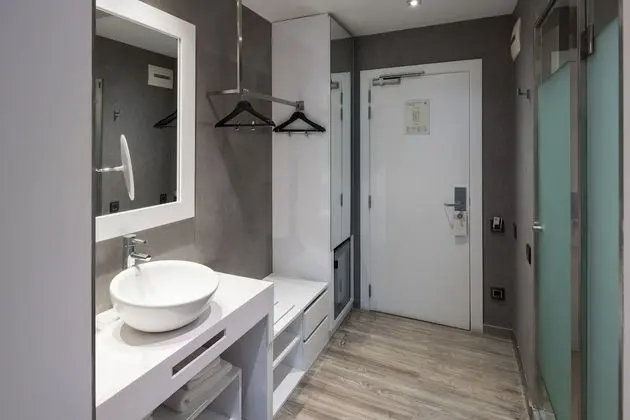 Tek Büyük Yataklı Oda, Şehir Manzaralı