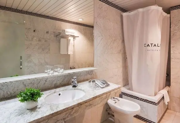 Üç Kişilik Oda (2 adults + 1 children)