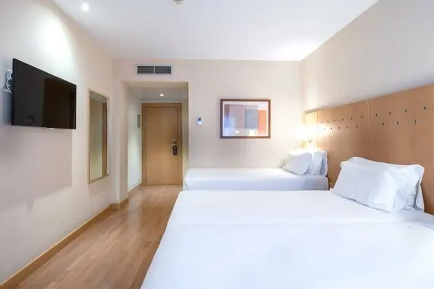 Üç Kişilik Oda (2 Adults + 1 Child)