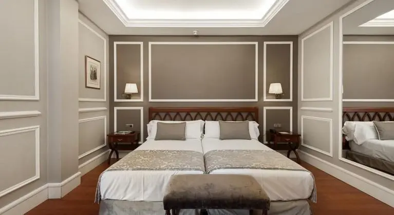 1 Çift Kişilik Veya 2 Tek Kişilik Yatak Premium