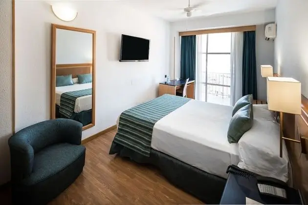 Büyük Yataklı Tek Kişilik Oda, Balkon, Deniz Manzaralı
