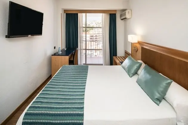 Tek Büyük Yataklı Oda, Balkon