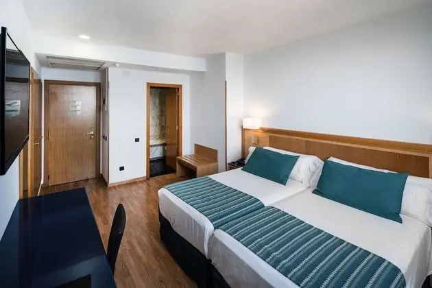 Tek Büyük Yataklı Oda, Balkon
