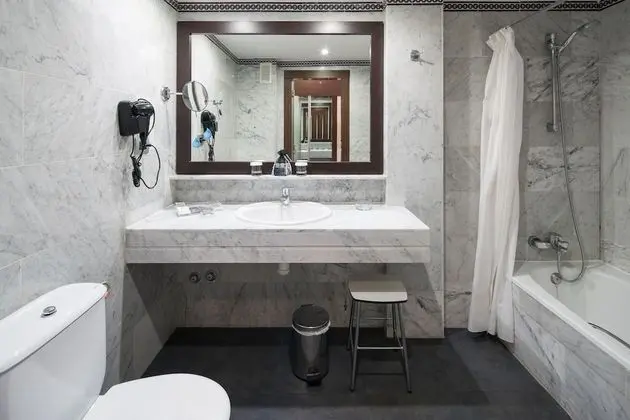 Üç Kişilik Oda (3 adults)