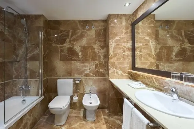 Üç Kişilik Oda (3 adults)