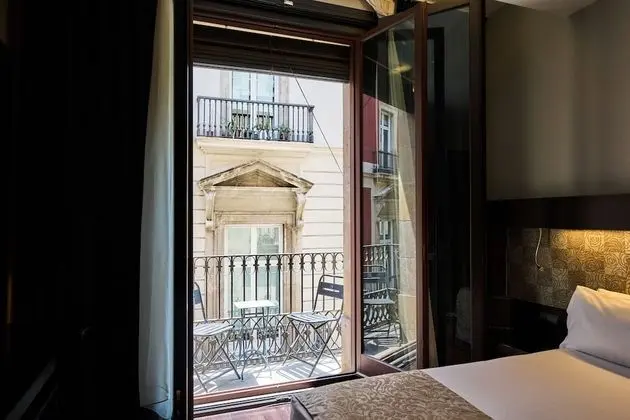 Büyük Yataklı Tek Kişilik Oda, Balkon