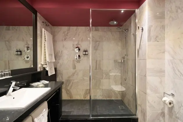 Büyük Yataklı Tek Kişilik Oda, Balkon