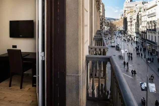 Tek Büyük Yataklı Oda, Balkon