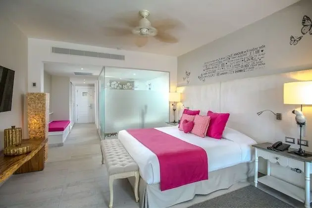 Privileged Romance Deluxe Junior Suite