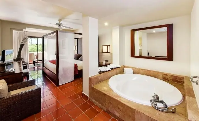 Superior Junior Suite