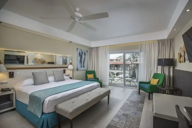 Deluxe Junior Suite Room