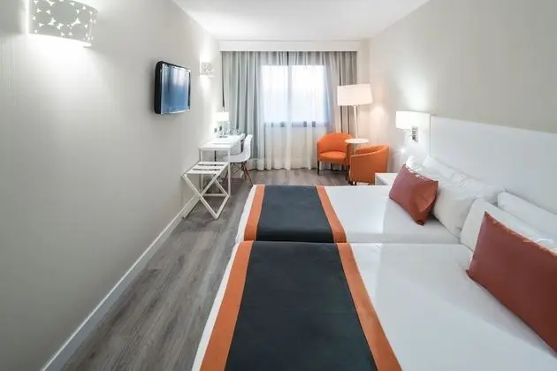 Premium Tek Büyük Yataklı Oda