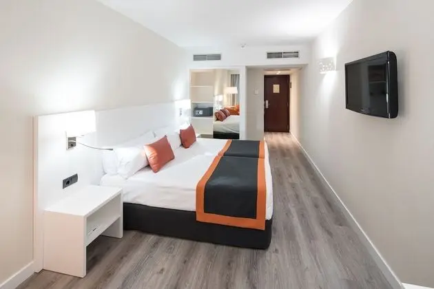 Premium Tek Büyük Yataklı Oda