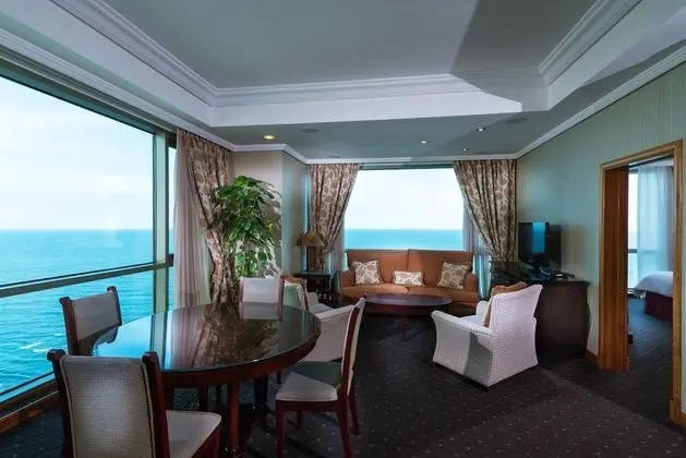 Presidential Suite Ocean Front