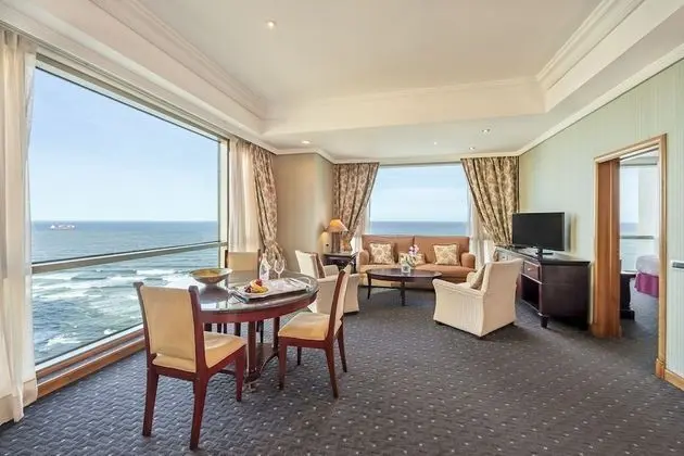 Presidential Suite Ocean Front