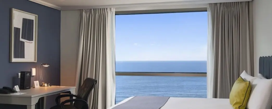 Superior Ocean Front Triple Use