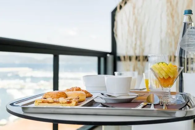 Junior Süit, Balkon, Koy Manzaralı