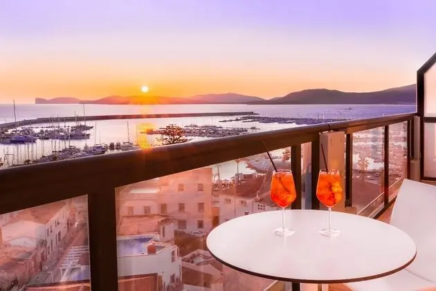 Junior Süit, Balkon, Koy Manzaralı