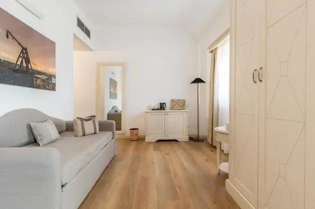 Tek Büyük Yataklı Oda, Balkon