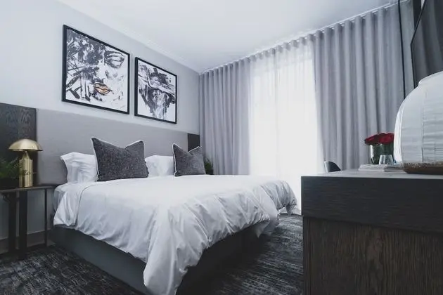 Deluxe Tek Büyük Yataklı Oda