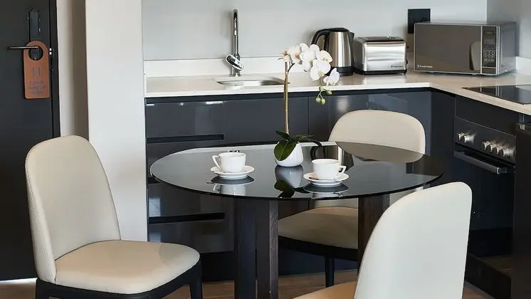 One Bedroom Apartment