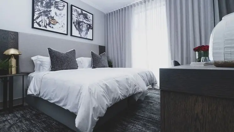 One Bedroom Apartment