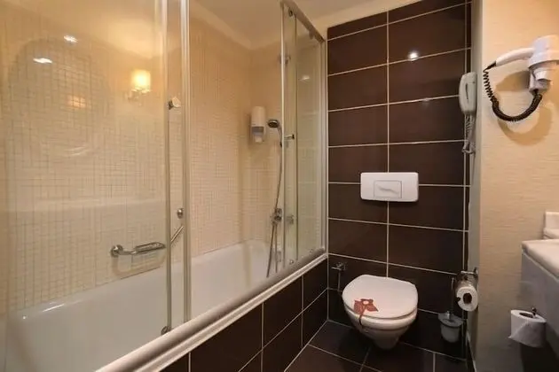 Standard Tek Kişilik Oda (Sea or Mountain View)