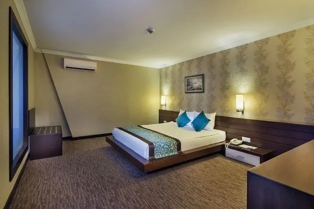 Standard Üç Kişilik Oda (Mountain or Sea View)