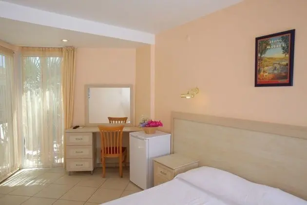 Standart Oda, Bahçe Manzaralı, Balkonlu